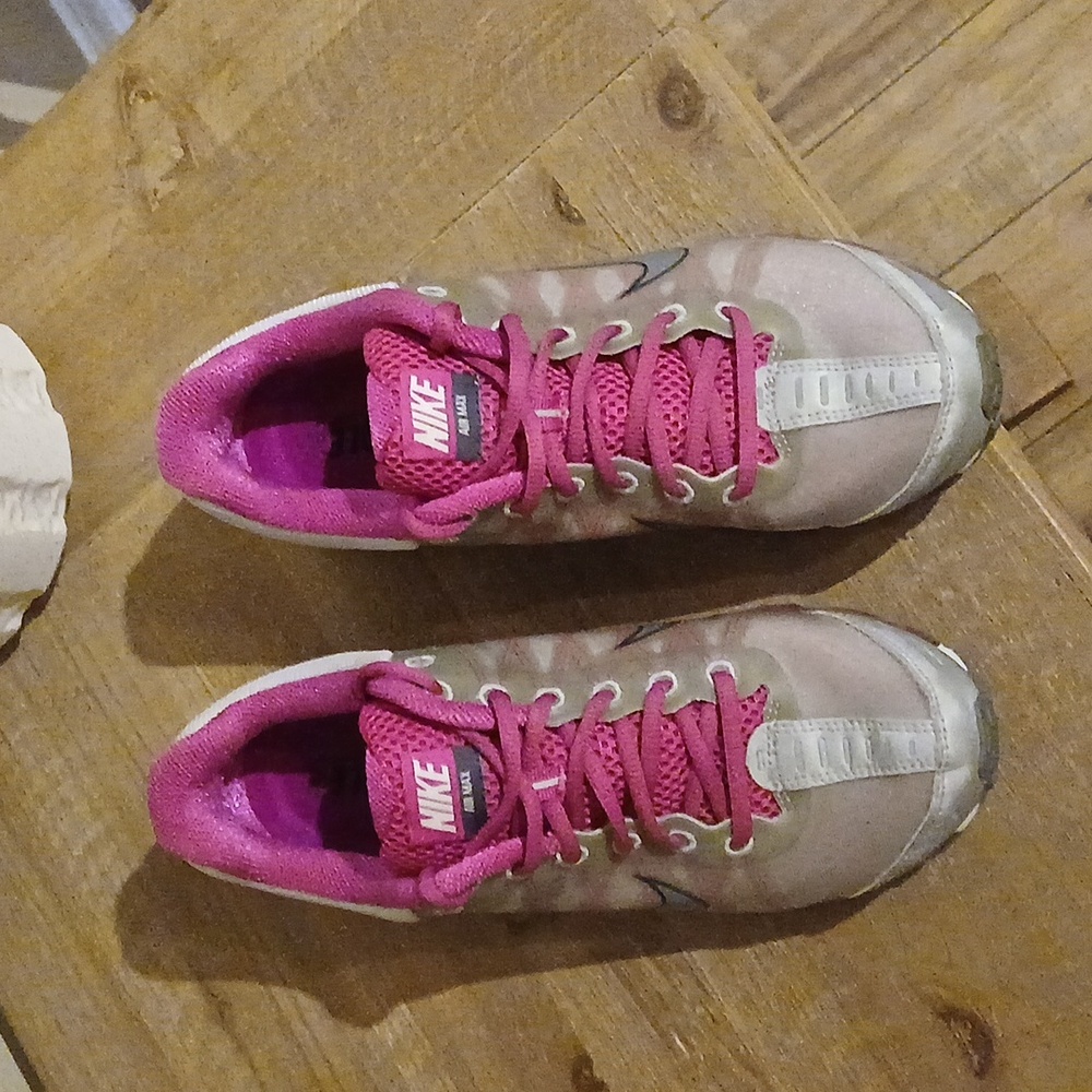 Nike Air Max Women's Pink And Gray Running Shoes Sneakers. Size 8 - Picture 10 of 17